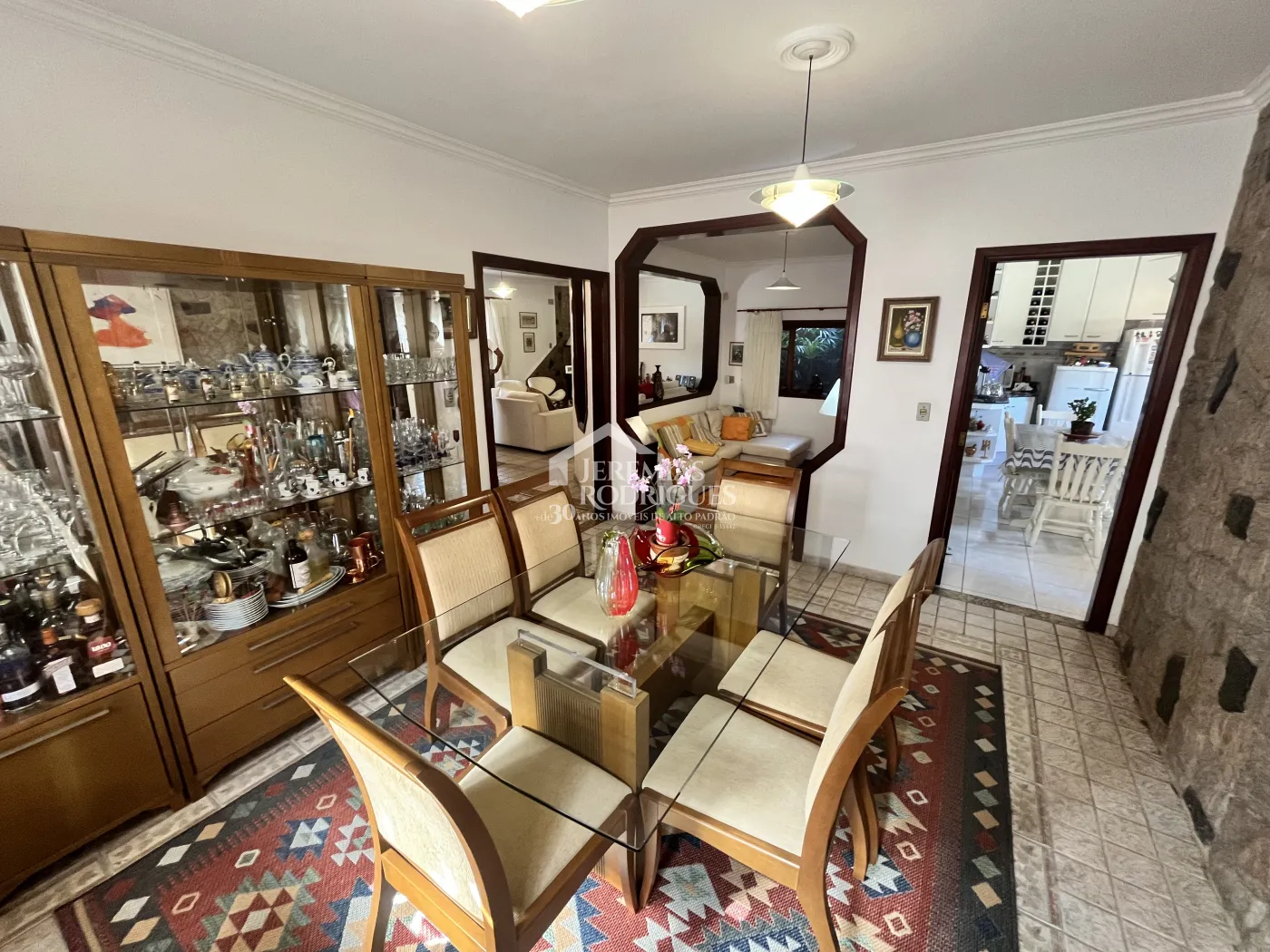 Sobrado com 3 dormitórios, 825 m2 - Residencial Doutor Lessa em Pindamonhangaba/SP