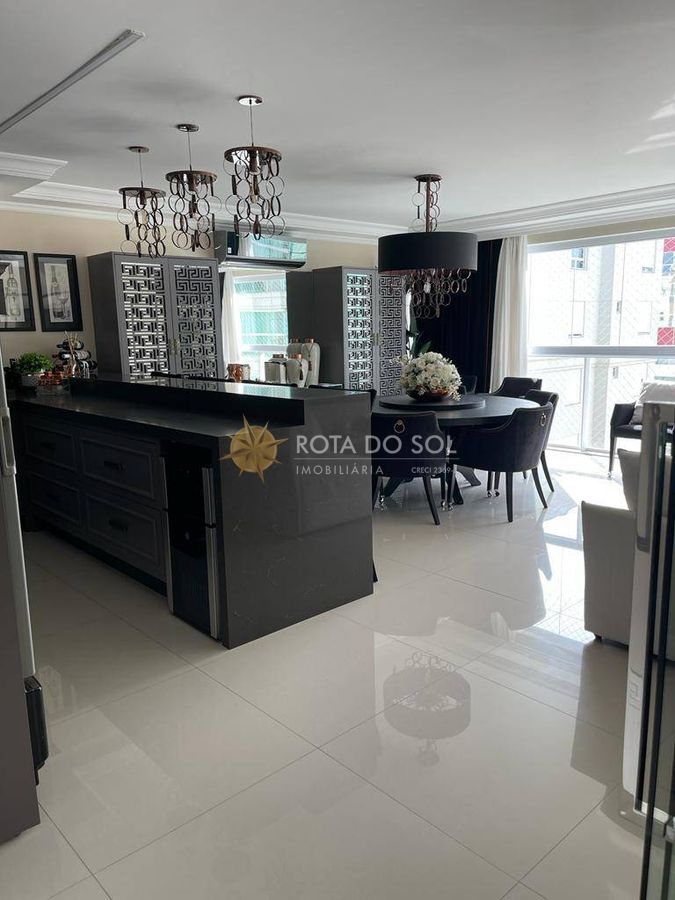 Atlantic Paradise Apartamento 4 Suítes com Lazer de Resort em Meia Praia Itapema