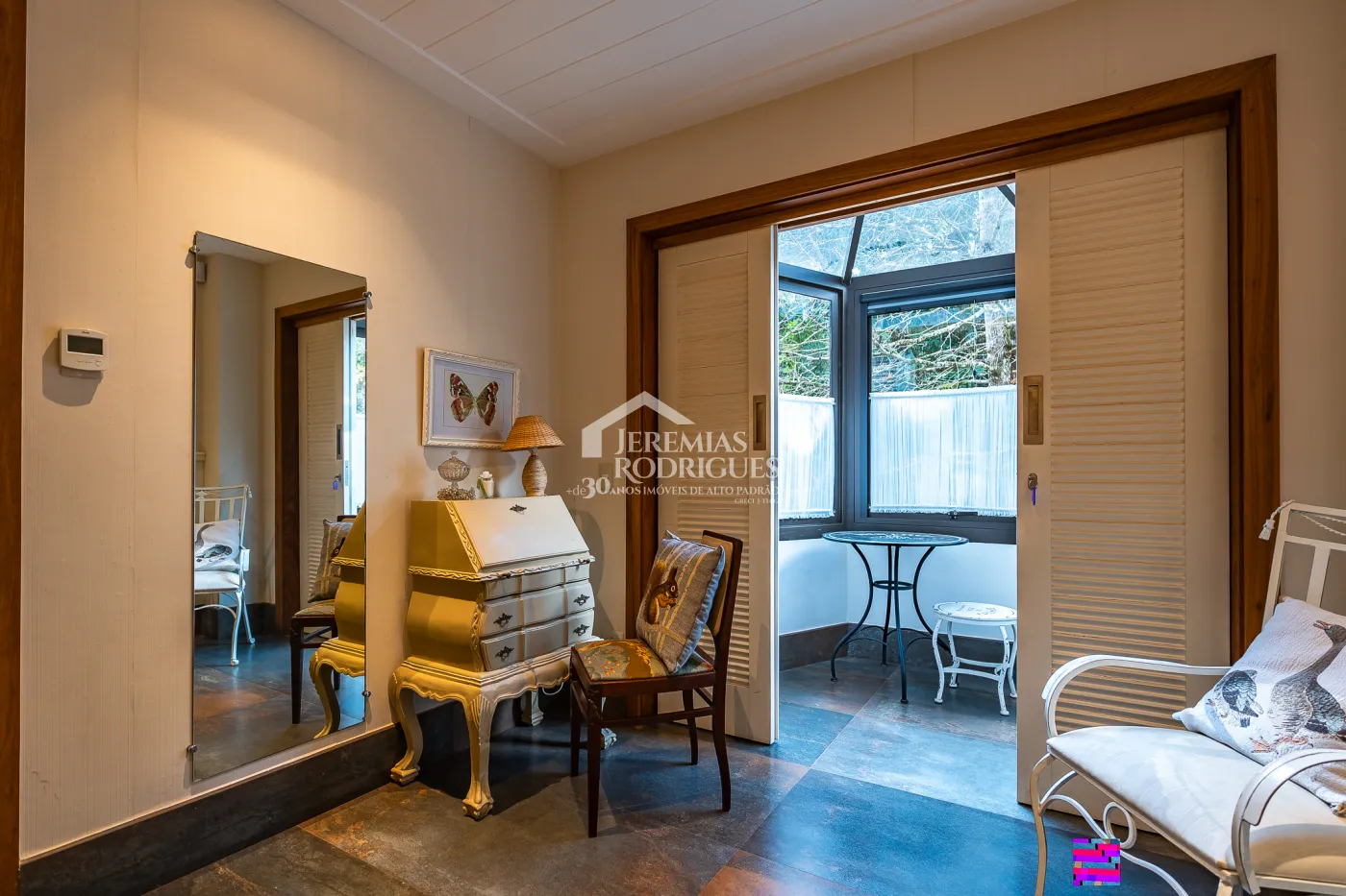 Casa com 7 suítes, 770 m² - Pedra do Fogo - Campos do Jordão/SP.