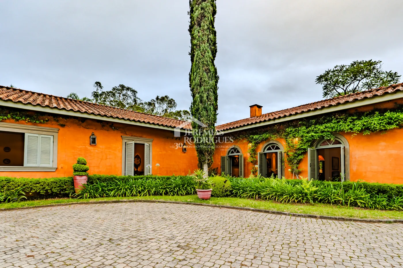 Casa à venda por R$ 6.200.000,00 - Cunha/SP