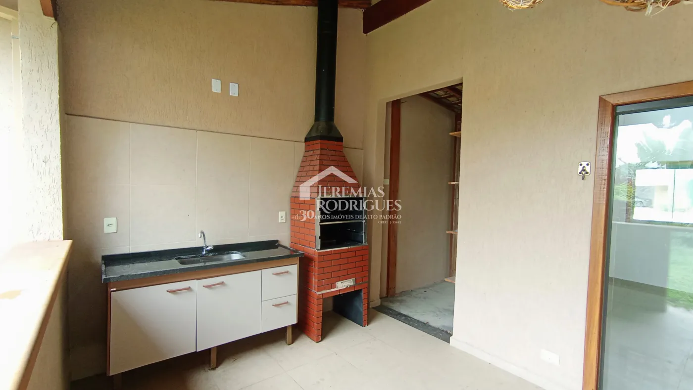 Casa para venda e locação com 3 dormitórios no Condomínio Pontal da Amizade em Taubaté/SP.