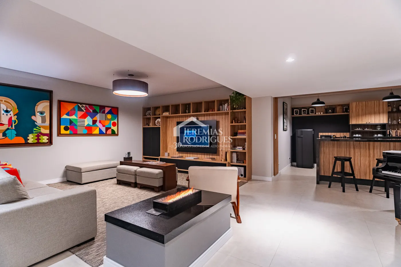 Casa com 4 dormitórios à venda, 330 m² - Parque da Mantiqueira - Santo Antônio do Pinhal/SP