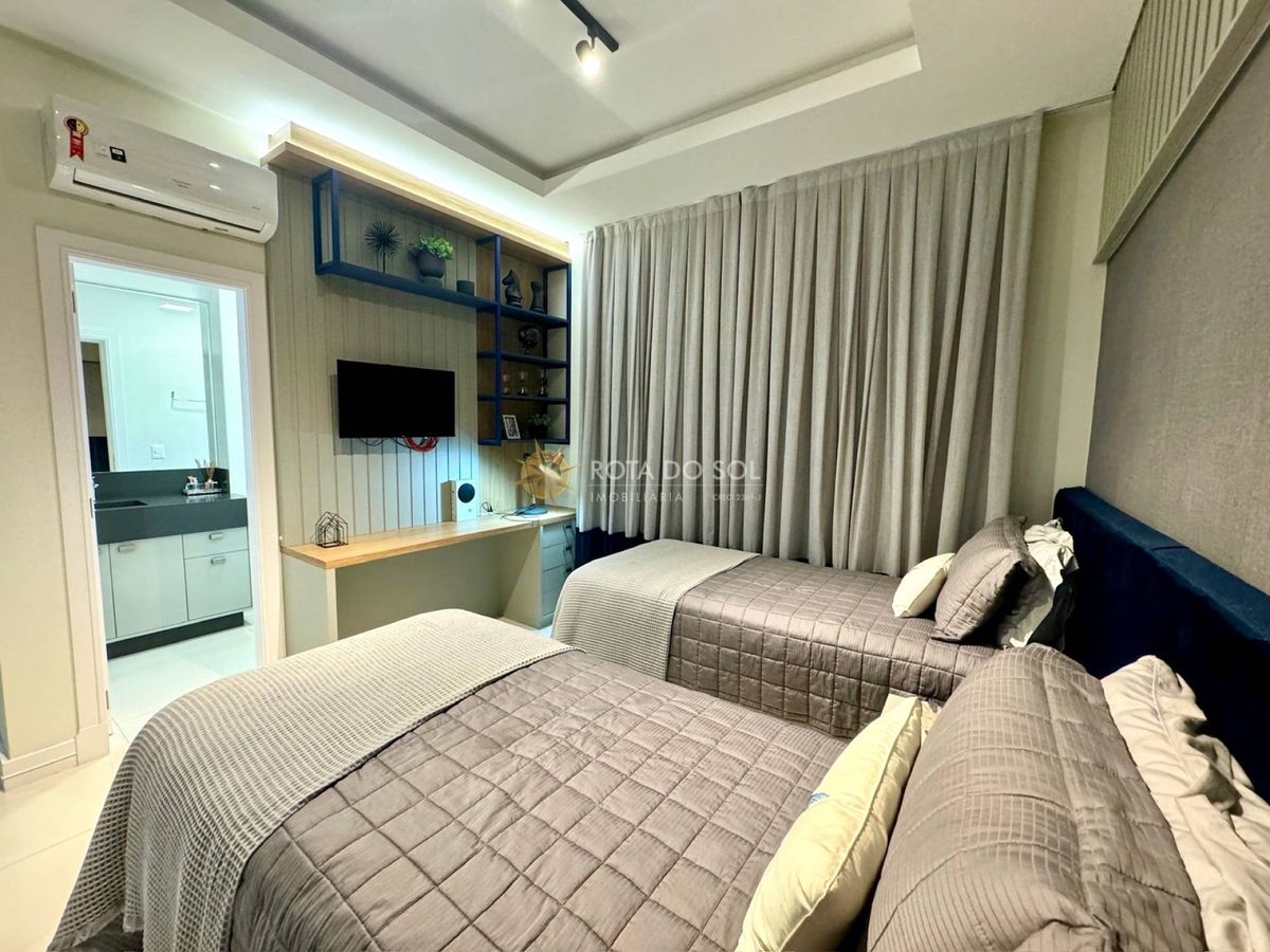 Imperial Palace Apartamento 5 Suítes Meia Praia Itapema SC — foto 35