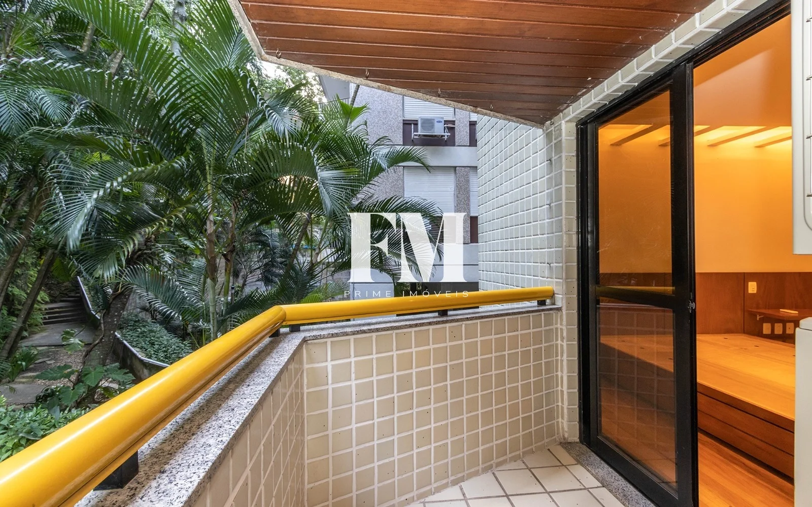 Leblon | Rua Aperana | 2 Quartos (1 Suíte) | 79m² com Varanda e Vaga a Poucos Metros da Praia - foto 5