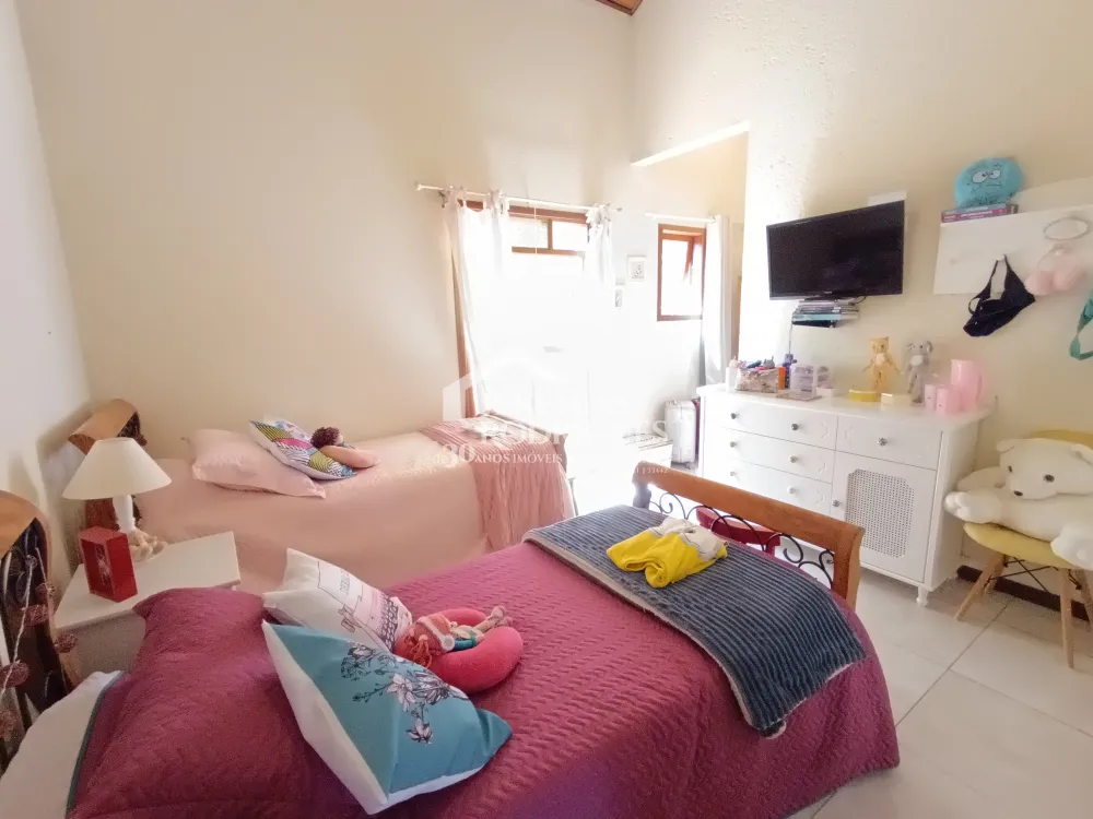 Casa com 4 dormitórios, 277 m² - Santo Antônio do Pinhal/SP