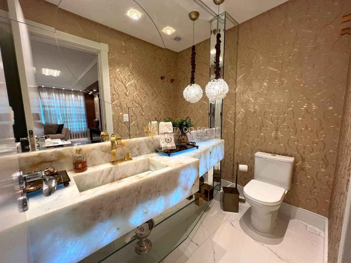 =Vogue Home Apartamento Quadra Mar 4 Suítes Meia Praia Itapema SC