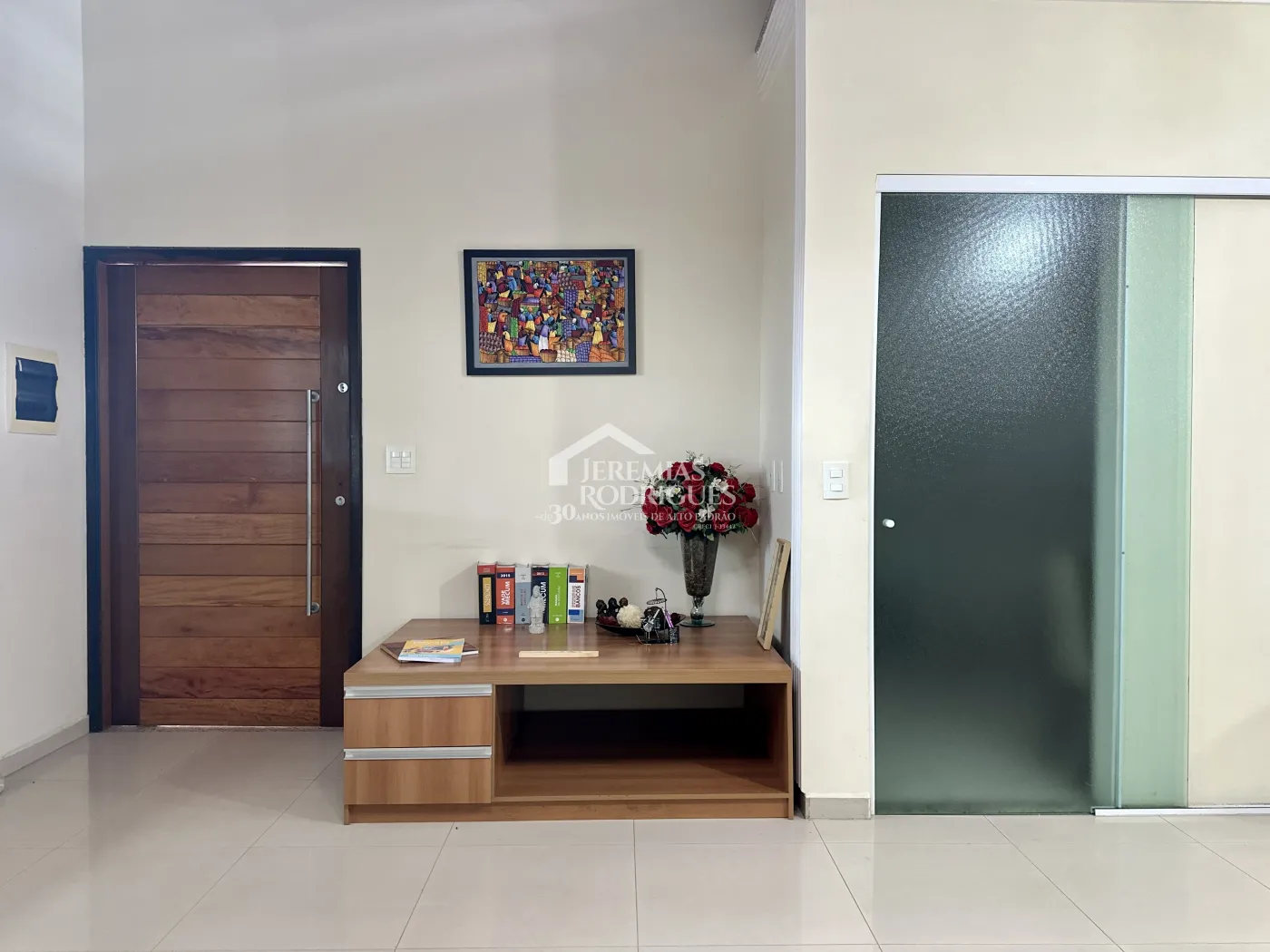 Casa comercial com 320 m² - Chácara Guizard - Taubaté/SP.