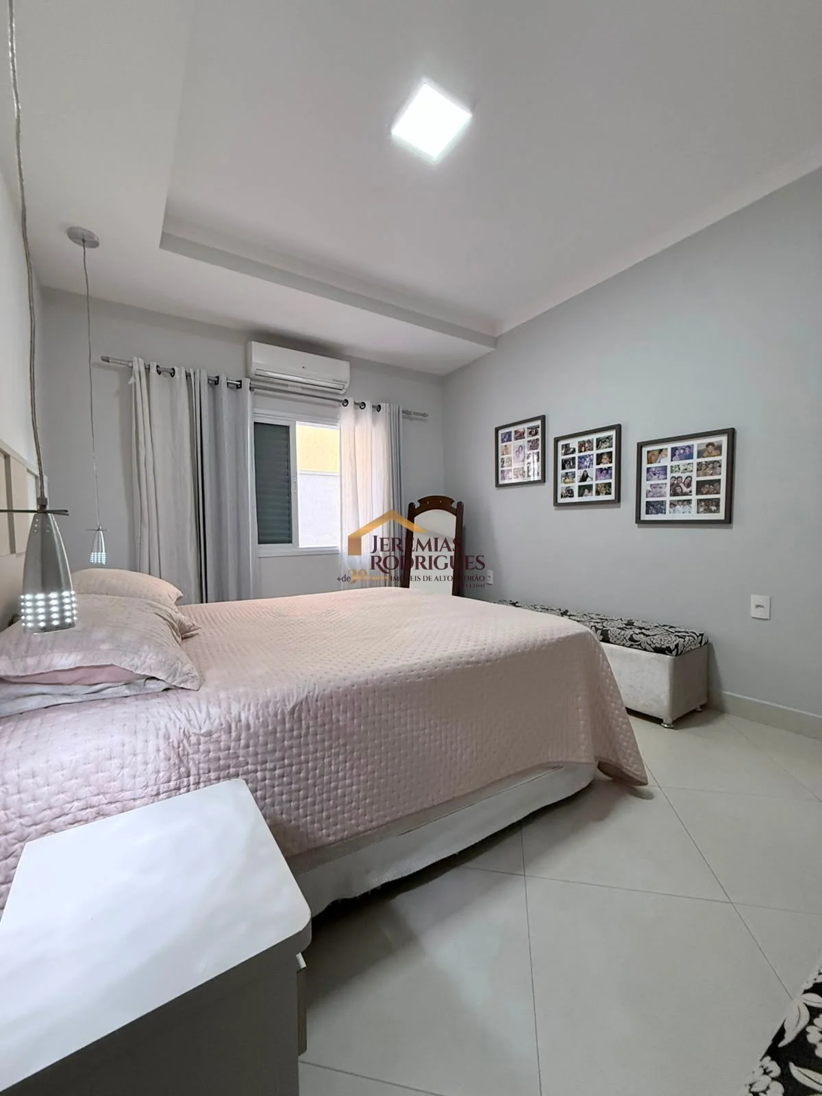 Casa à venda no Condomínio Reserva dos Lagos em Pindamonhangaba/SP.