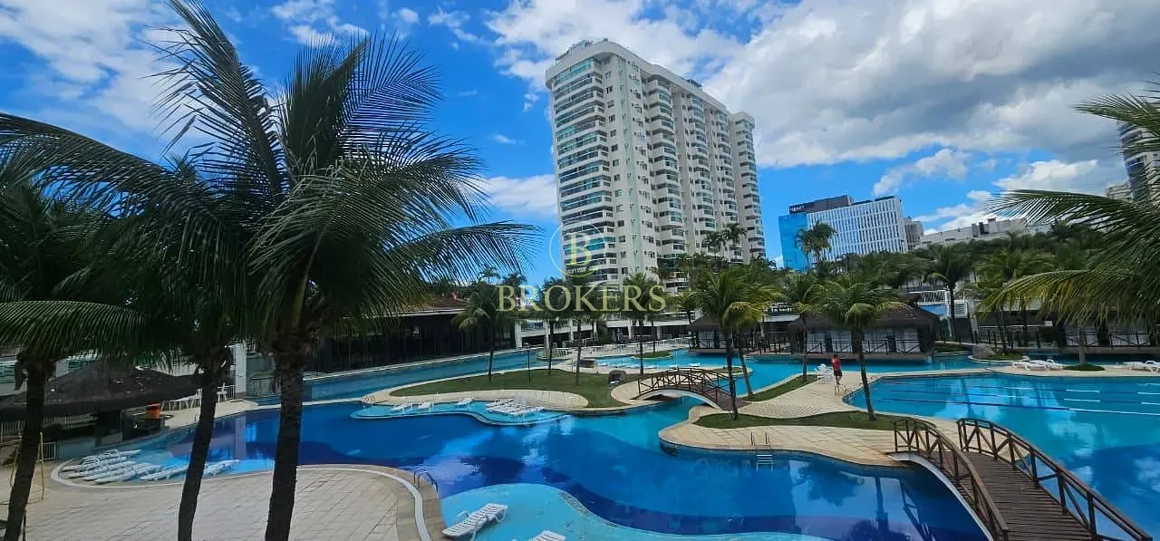 Oportunidade - Avenida Embaixador Abelardo Bueno - Barra Olímpica. Varanda, 2 quartos sendo 1 suíte