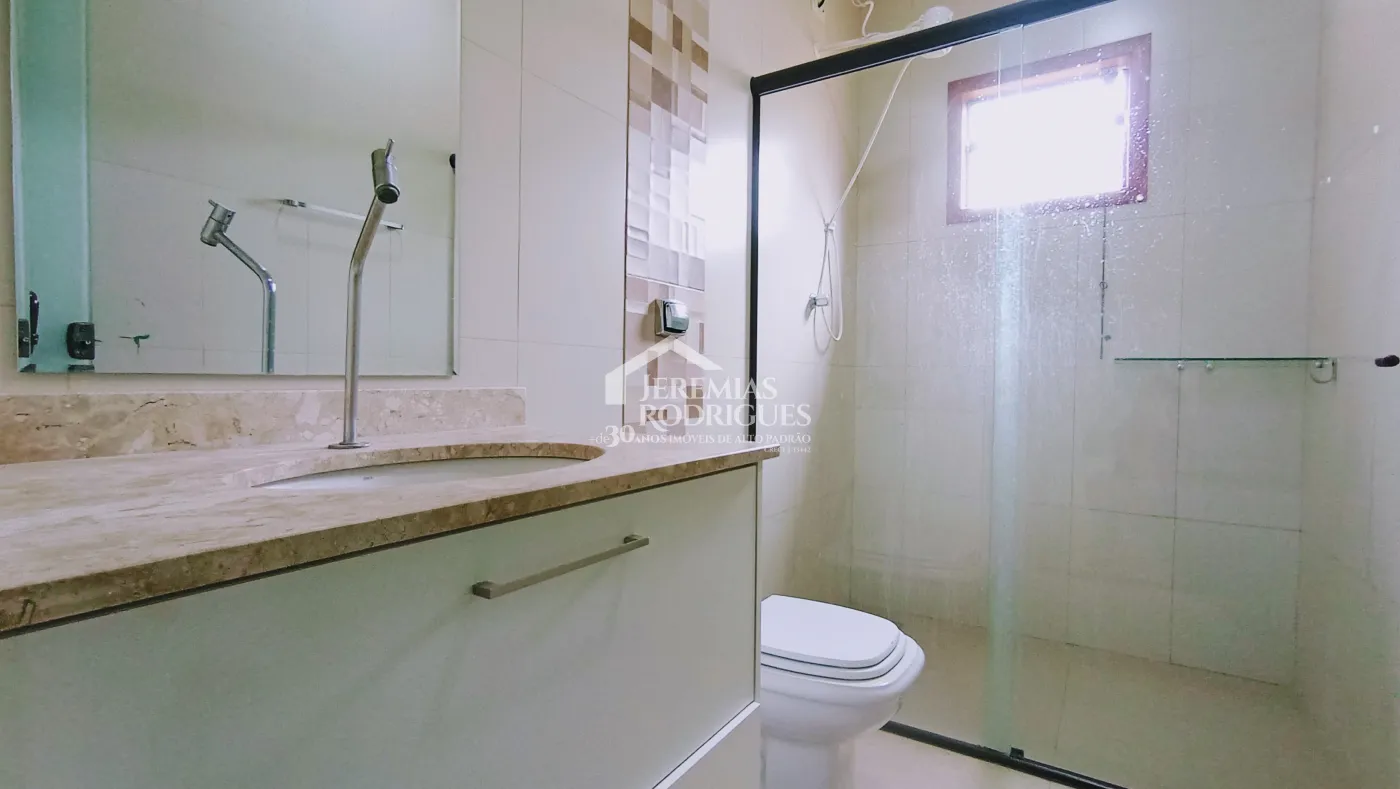 Casa para venda e locação com 3 dormitórios no Condomínio Pontal da Amizade em Taubaté/SP.