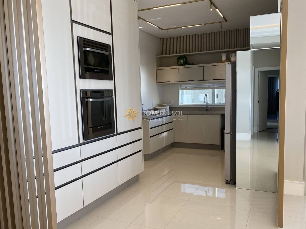 Cambirela Apartamento Decorado com 4 Suítes em Meia Praia Itapema — foto 13