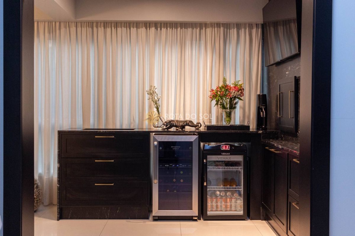 Imperial Palace Apartamento 5 Suítes e 3 Vagas em Meia Praia Itapema SC — foto 14
