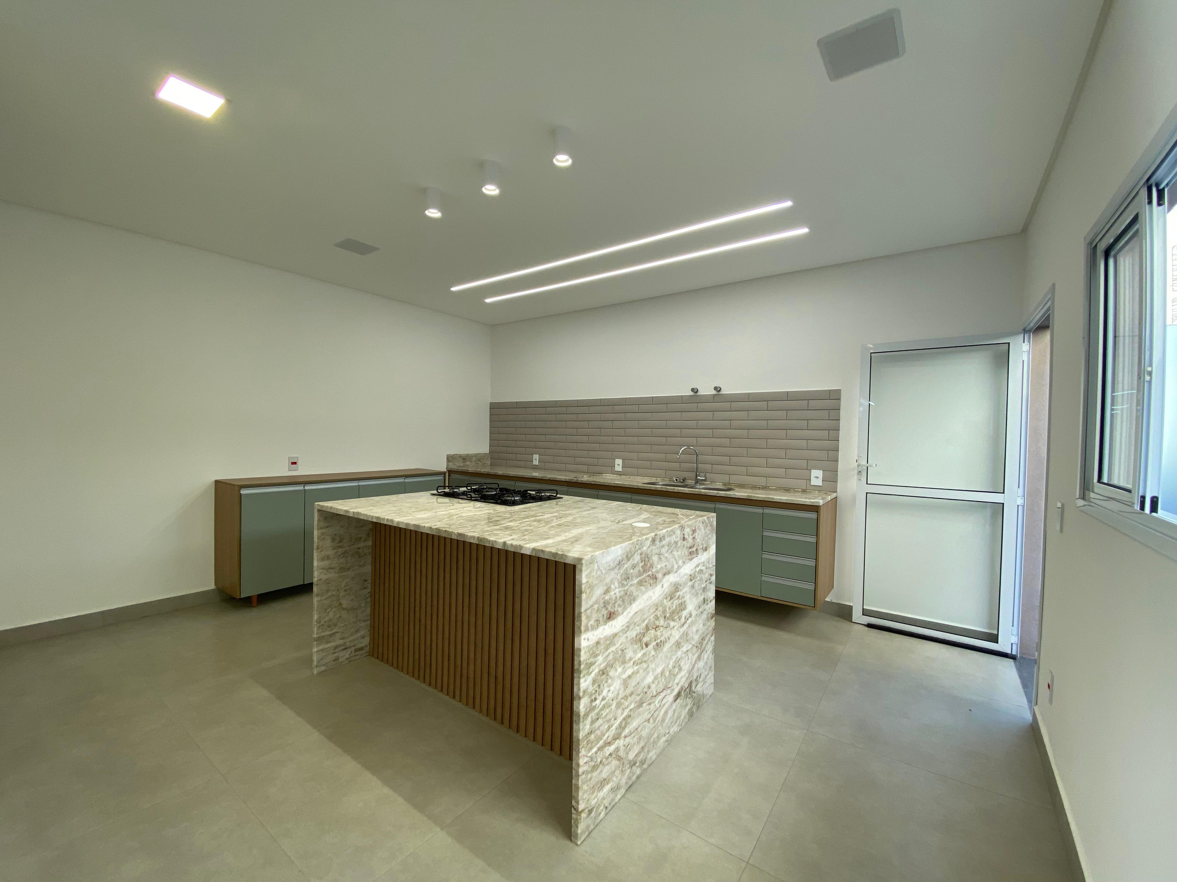 Casa para venda com 3 suítes no Condomínio Village Splendore em Pindamonhangaba/SP