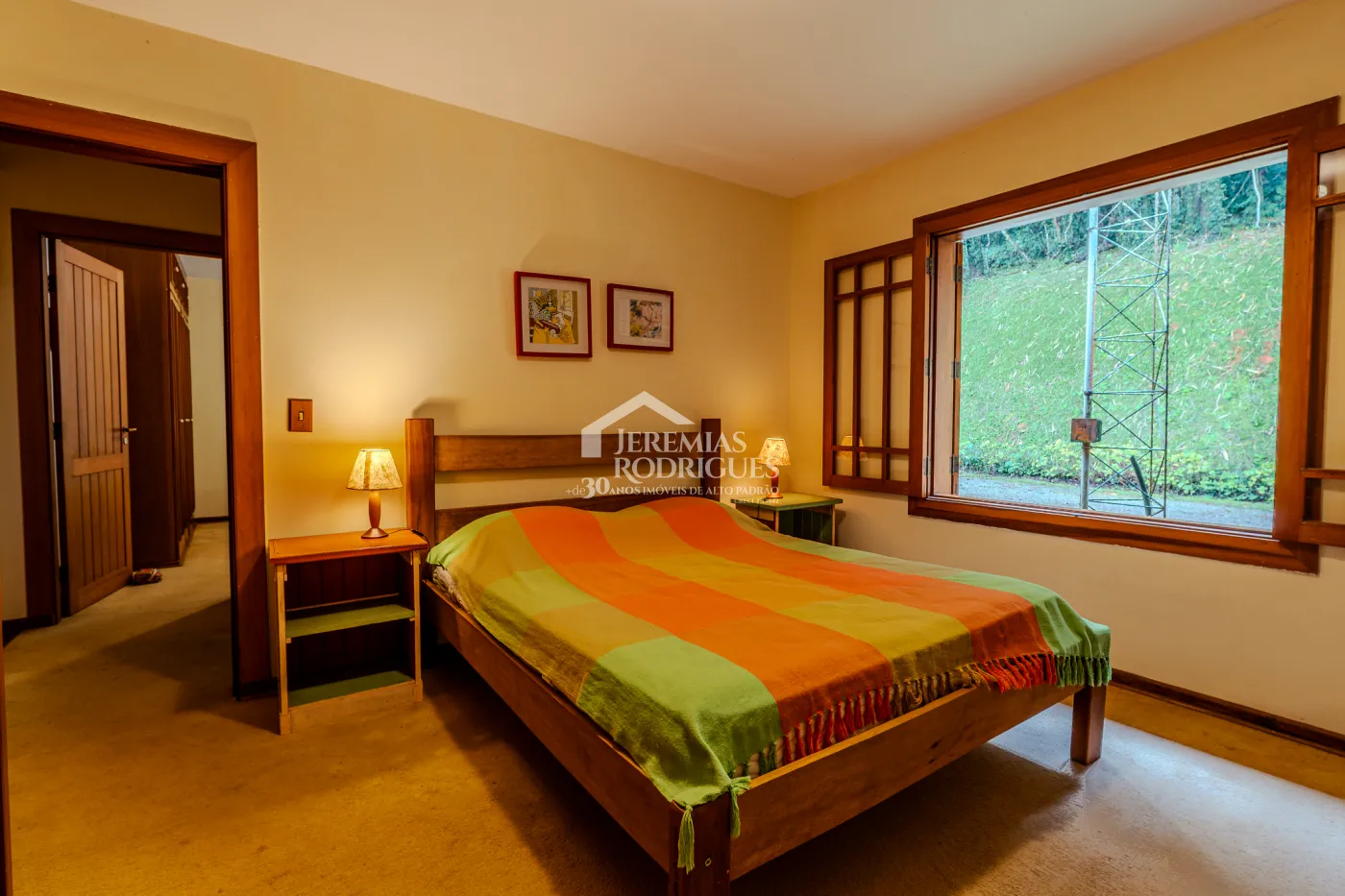 Casa de Campo à venda com 5 suítes no bairro Reinópolis em Santo Antônio do Pinhal/SP