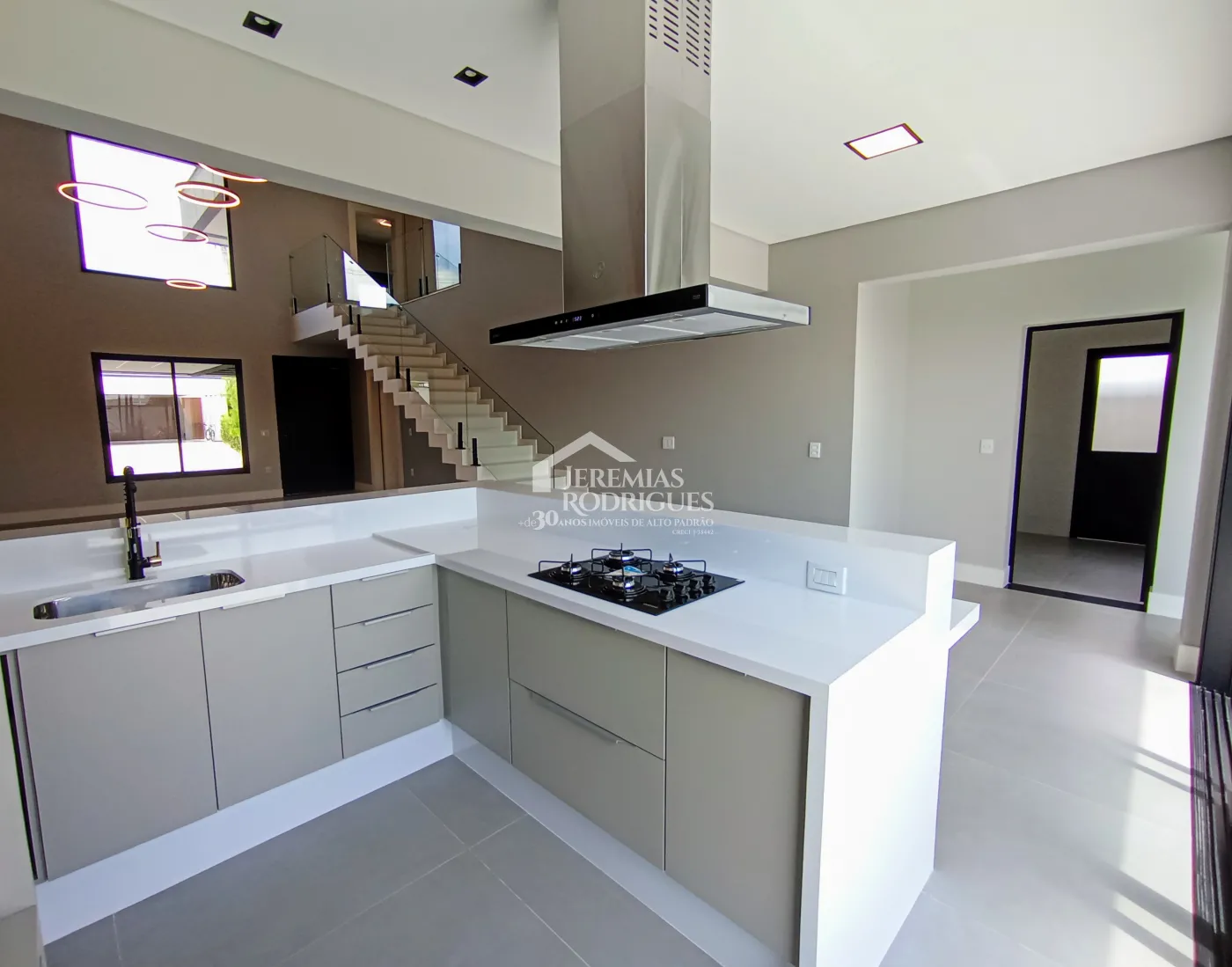 Casa para venda com 4 dormitórios no Condomínio Village Splendore em Pindamonhangaba/SP