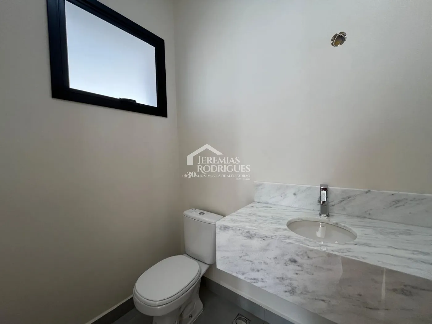 Casa com 3 dormitórios, 199 m² - Condomínio Parque das Araucárias - Tremembé/SP.