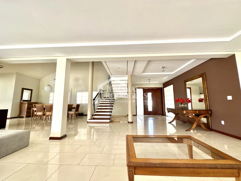 Casa com 4 quartos, 617 m² - Condomínio Taubaté Village - Taubaté/SP