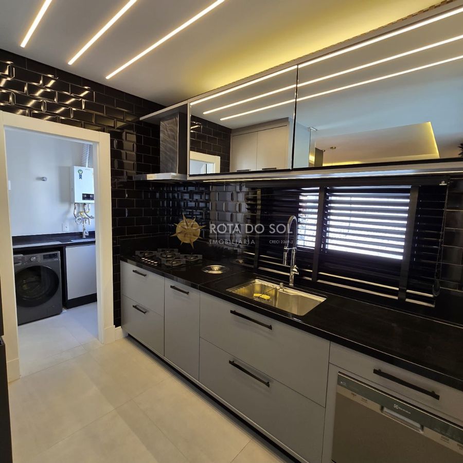 Brooklyn Tower Apartamento Decorado 4 Suítes em Meia Praia Itapema