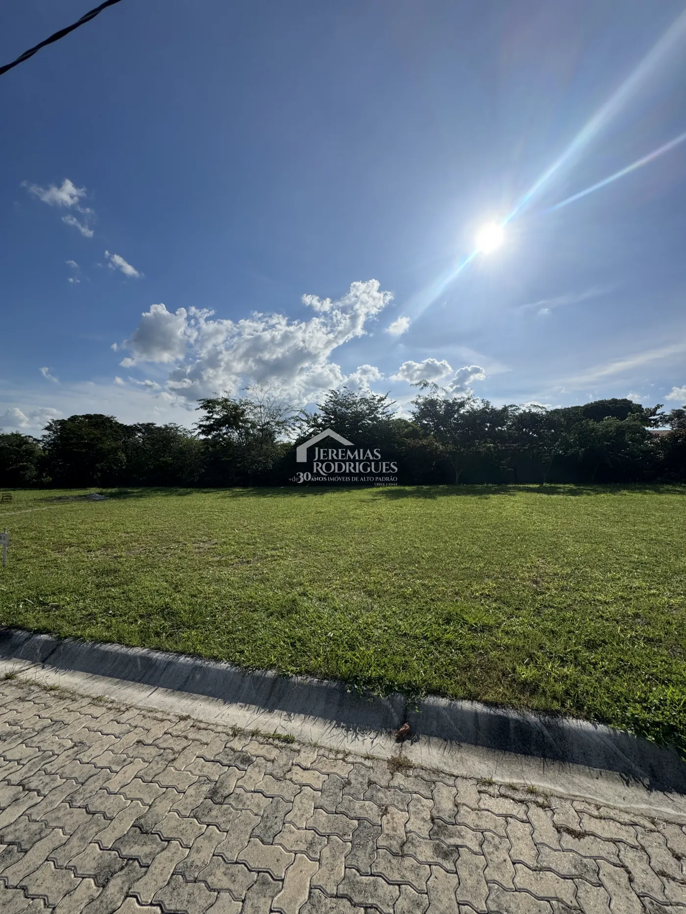 Terreno à venda com 250 m² no Condomínio Jardim Secreto em Tremembé/SP