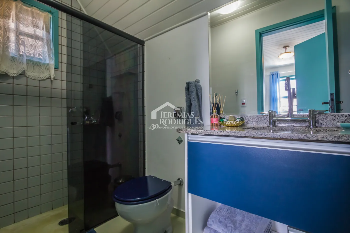 Casa com 3 suítes, 170 m² - Condomínio Jardim Monte Belo - Campos do Jordão/SP