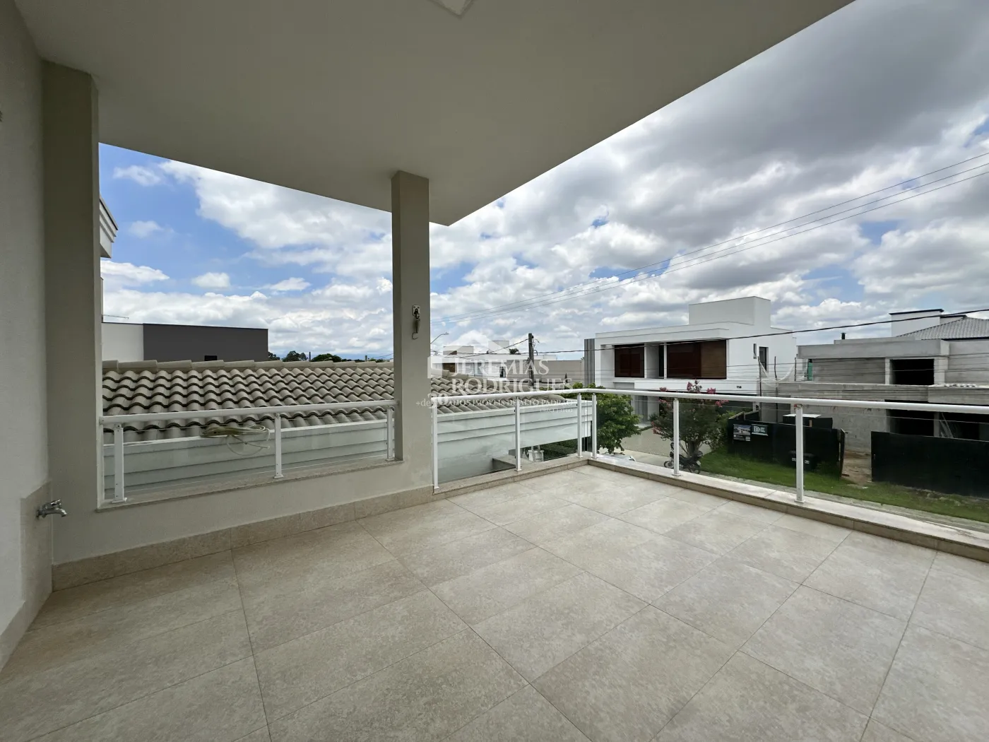 Casa com 4 dormitórios, 369 m² - Condomínio Terras de San Marco - Taubaté/SP.