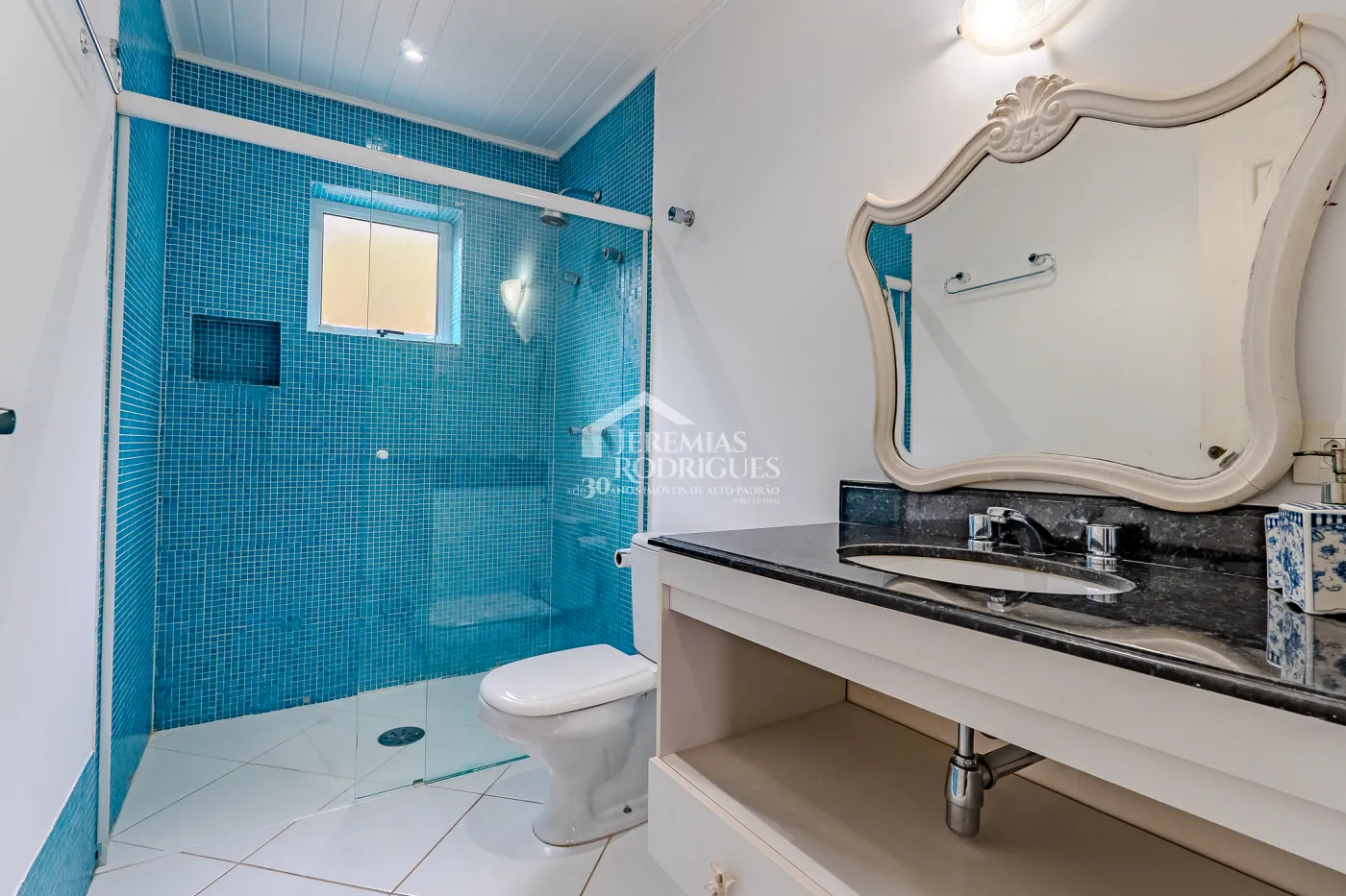 Casa à venda por R$ 4.400.000,00 - Campos do Jordão/SP