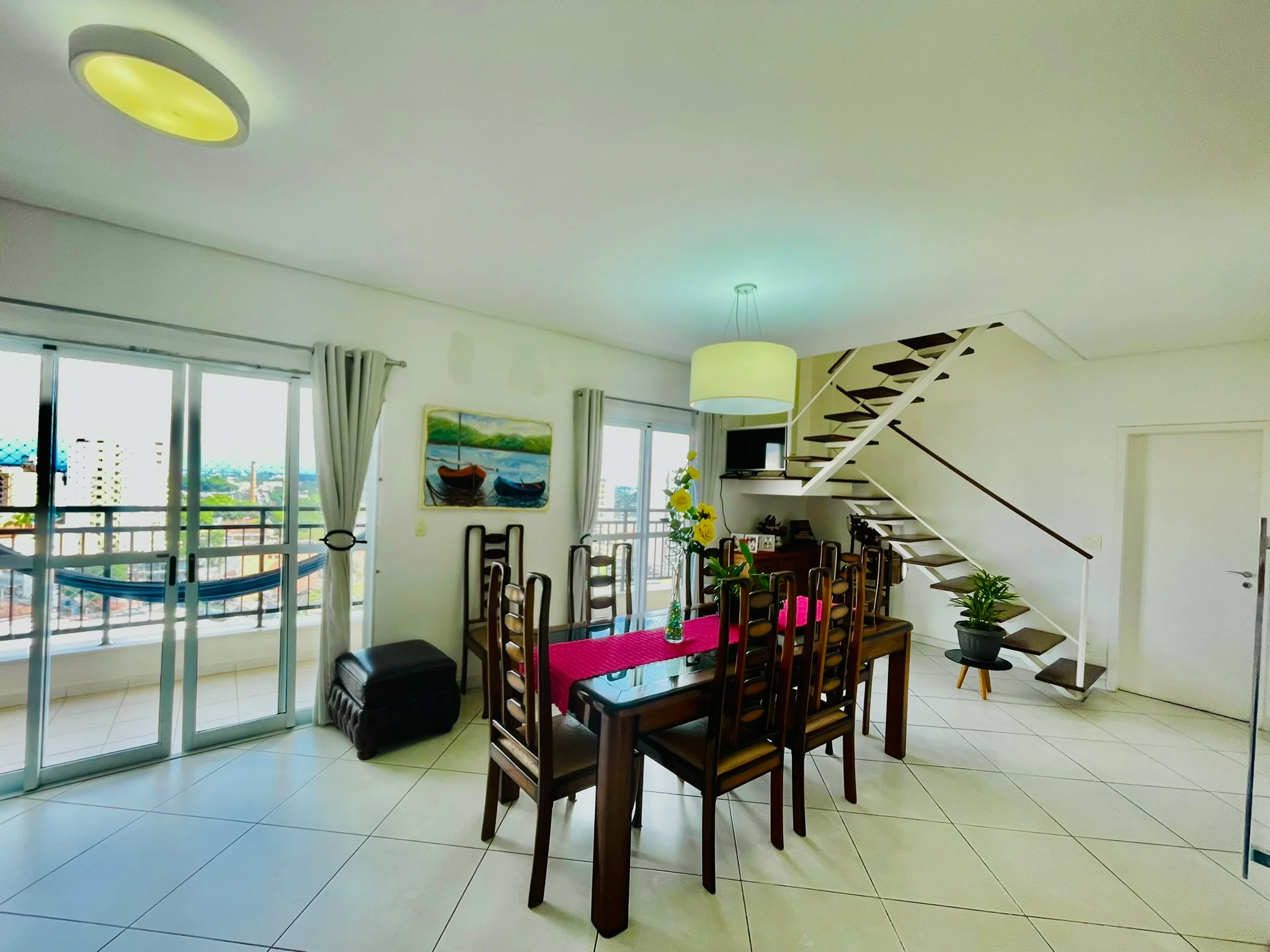 Cobertura duplex à venda no Edifício San Paolo em Taubaté/SP. 