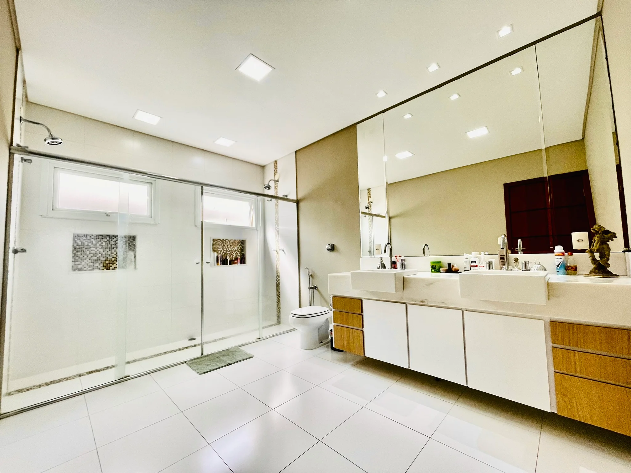 Casa à venda com 3 suítes no Condomínio Residencial San Marco em Taubaté/SP