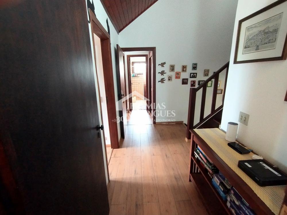 Casa com 4 dormitórios, 281 m² - Condomínio Jardim Véu da Noiva - Campos do Jordão/SP