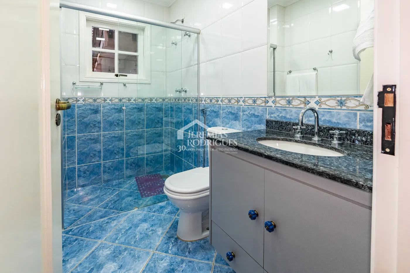 Casa com 5 suítes, 950 m² - Alto do Capivari - Campos do Jordão/SP