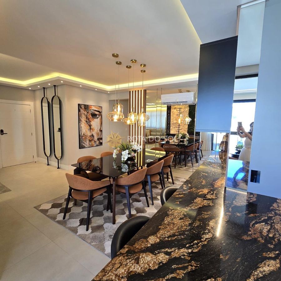Brooklyn Tower Apartamento Decorado 4 Suítes em Meia Praia Itapema