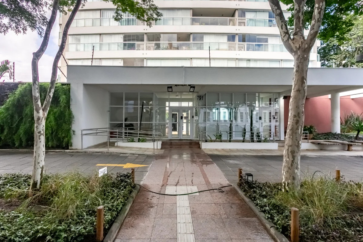 Apartamento mobiliado na Vila Mariana próximo ao Metrô Ana Rosa — foto 1