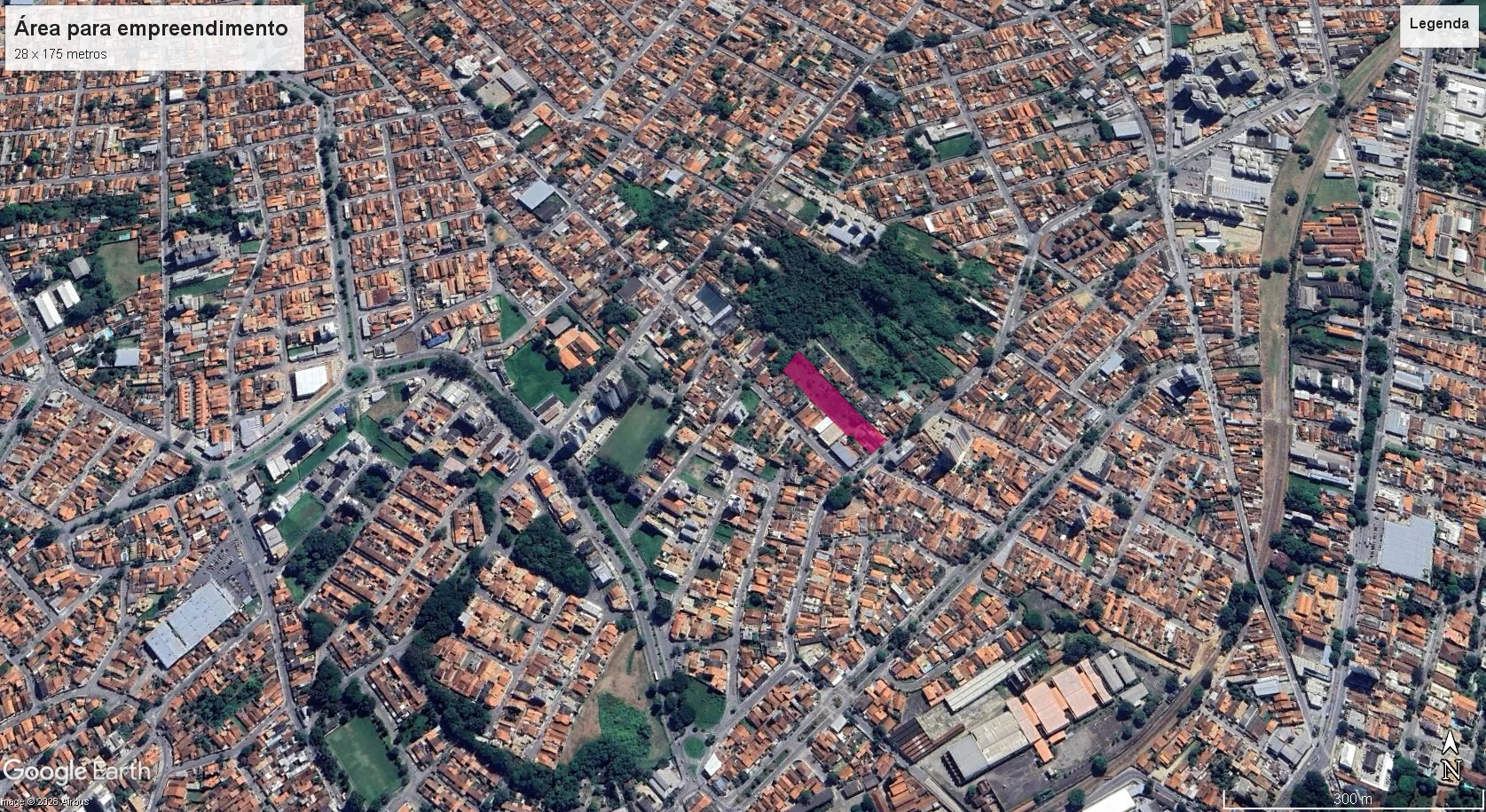 Área à venda com 7.620 m² no bairro Areão em Taubaté/SP. 
