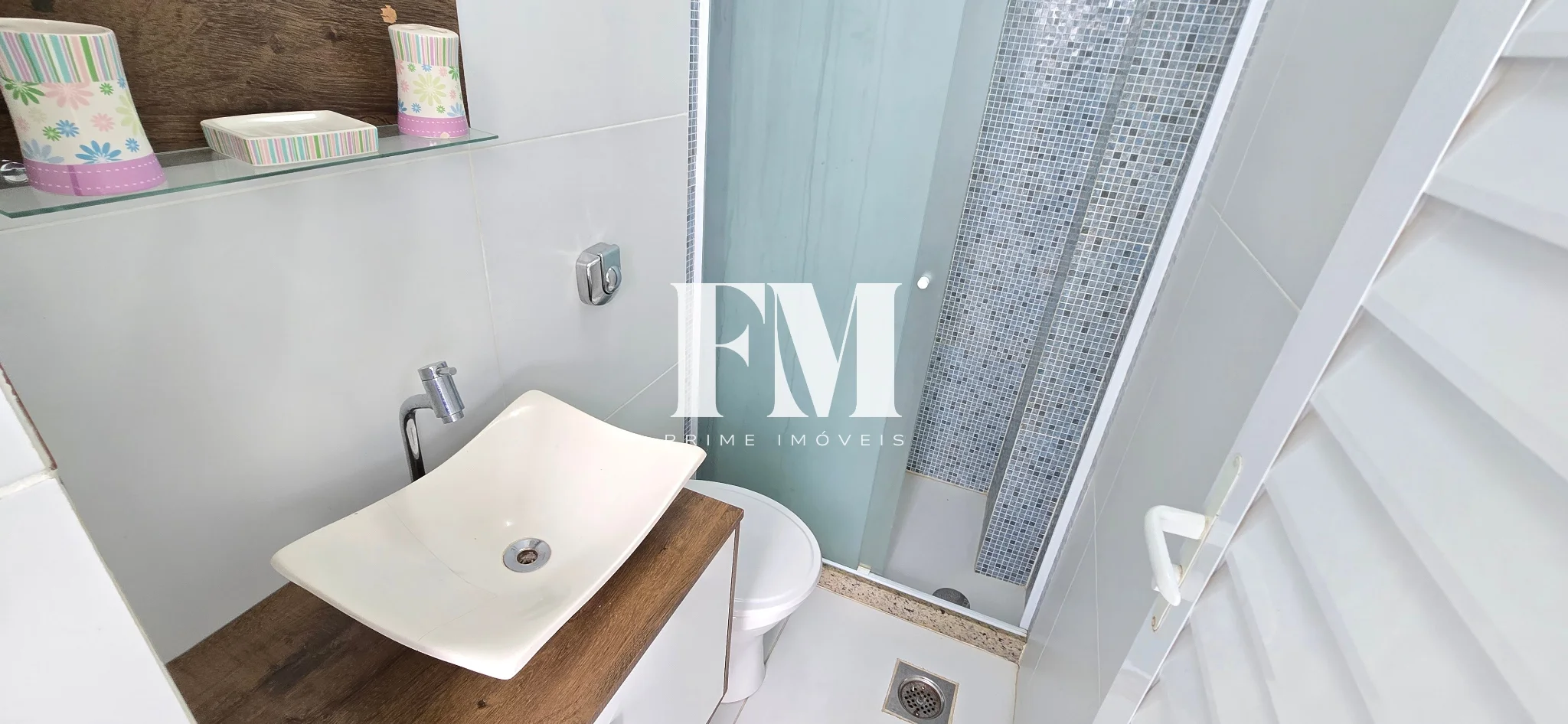 OPORTUNIDADE! Apartamento espetacular, todo  modernizado à venda na Rua Figueiredo Magalhães, Copacabana. - foto 26