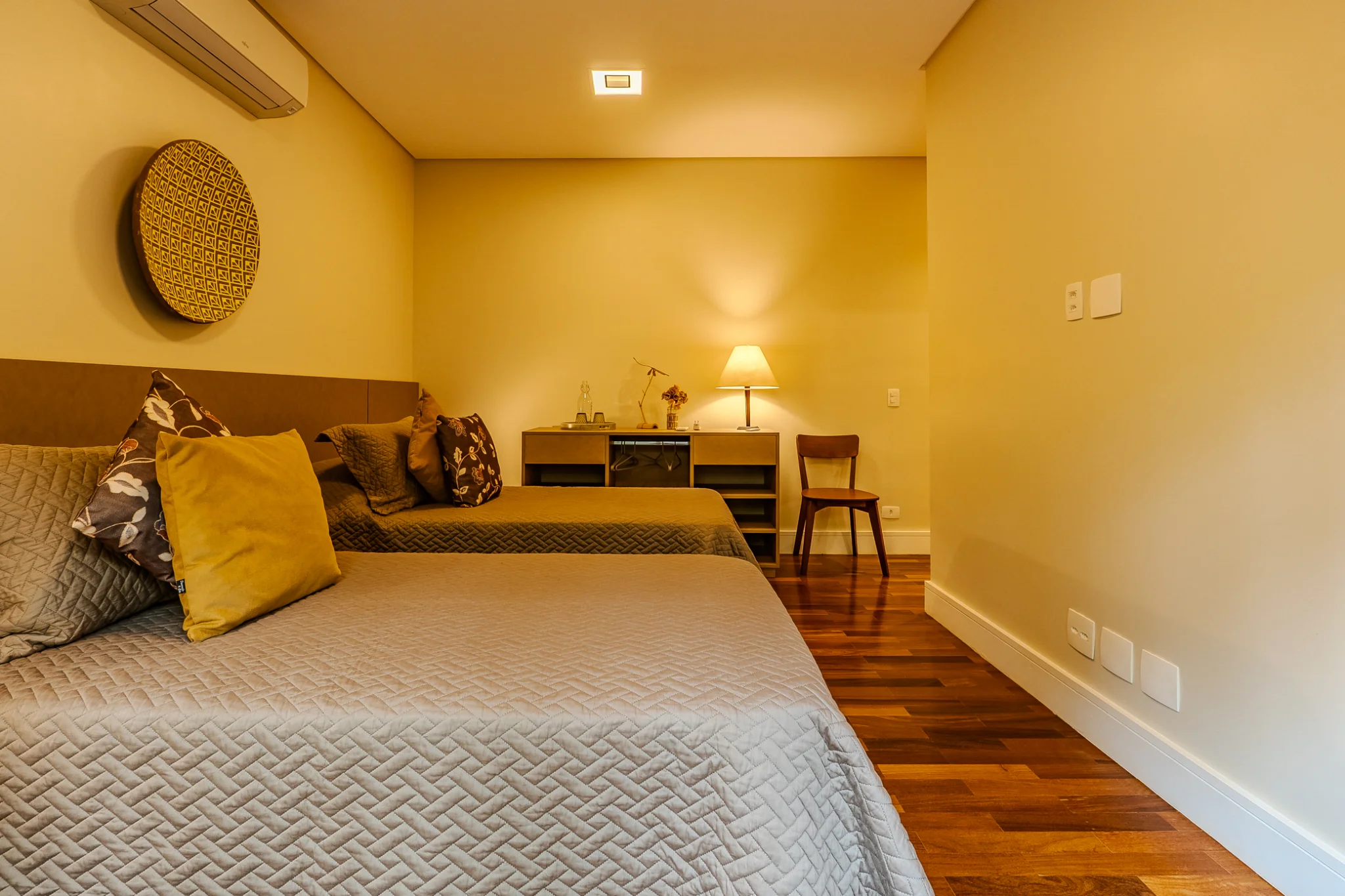 Casa à venda com 4 suítes no Residencial Santo Antônio em Santo Antônio do Pinhal/SP.