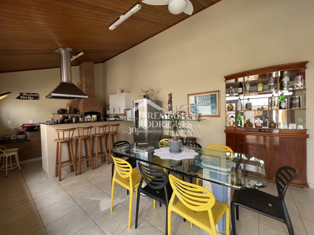 Casa com 3 quartos, 423 m² - Condomínio Taubaté Village - Taubaté/SP