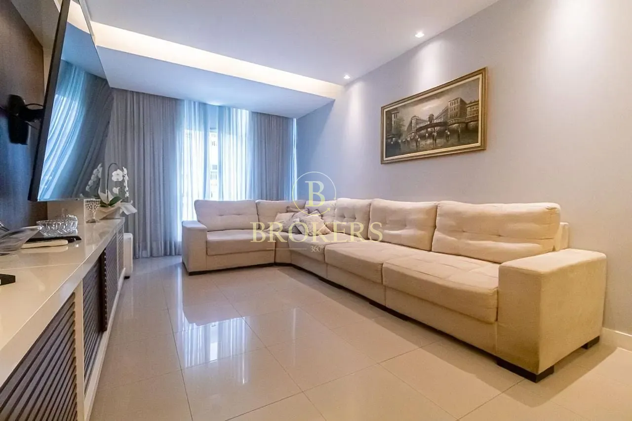 Apartamento à venda, Rua Miguel Lemos - Copacabana. Duplex modernizado, 3 quartos, sendo 1 suíte co