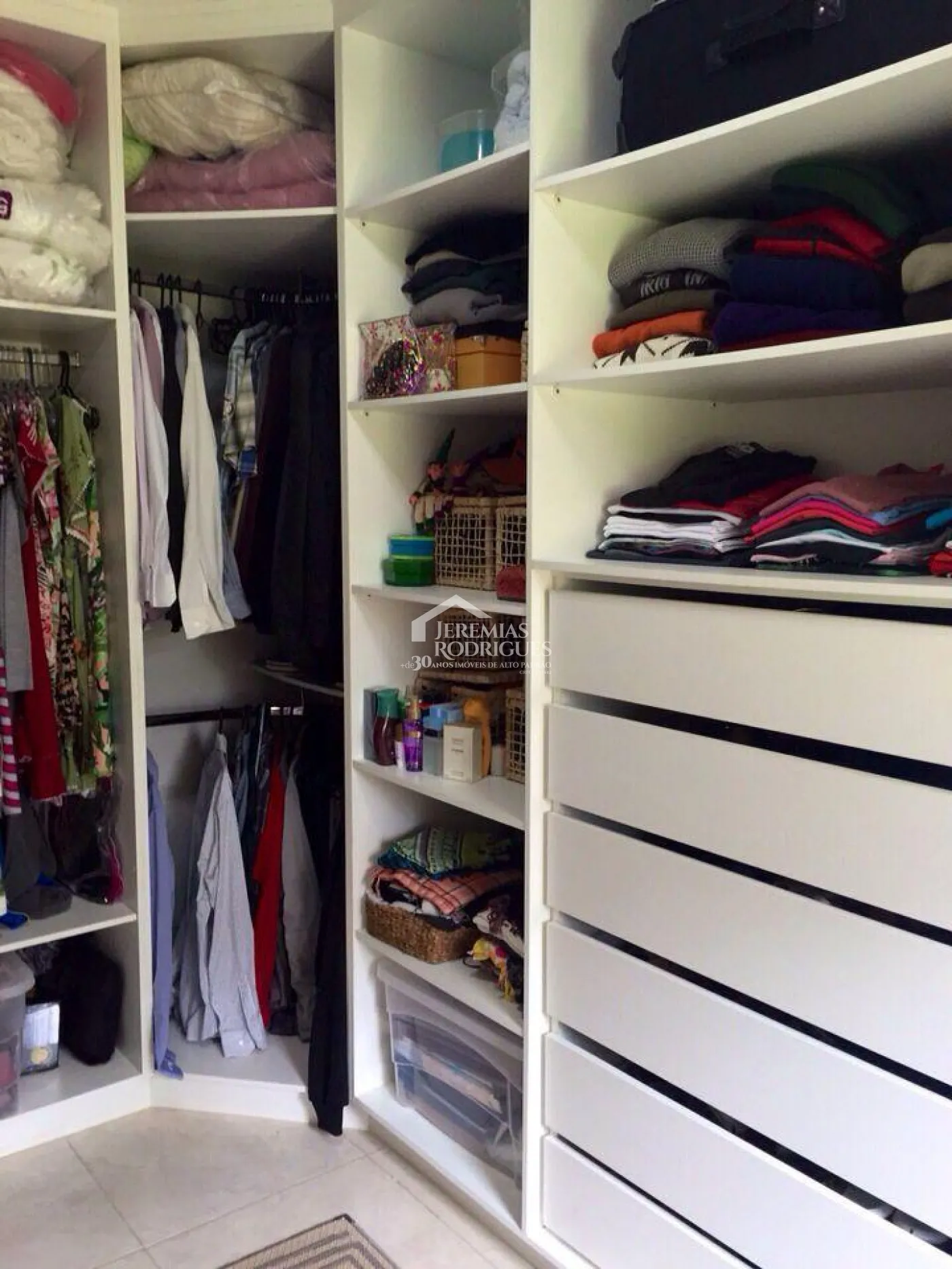 Casa com 3 dormitórios, 135 m² - Condomínio Chácaras Cataguá - Taubaté/SP