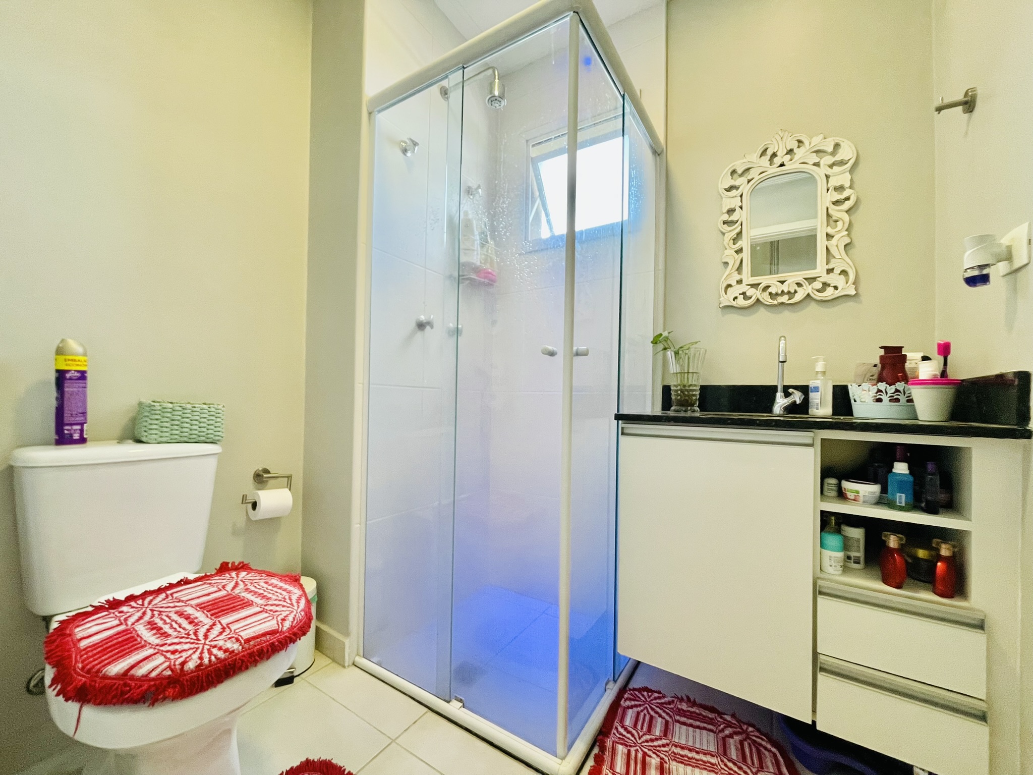 Apartamento à venda com 3 dormitórios, 82 m² no Condomínio Cyan em Taubaté/SP. 