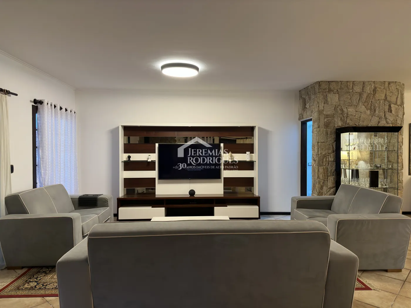 Haras à venda com 112.500 m² em Santa Isabel/SP.