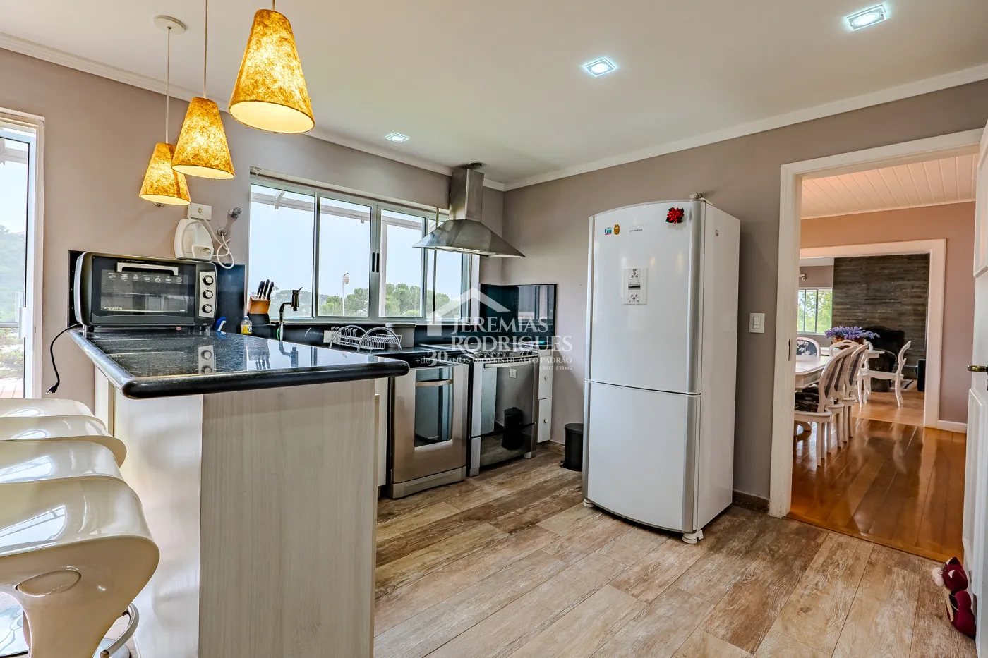 Casa à venda por R$ 4.400.000,00 - Campos do Jordão/SP
