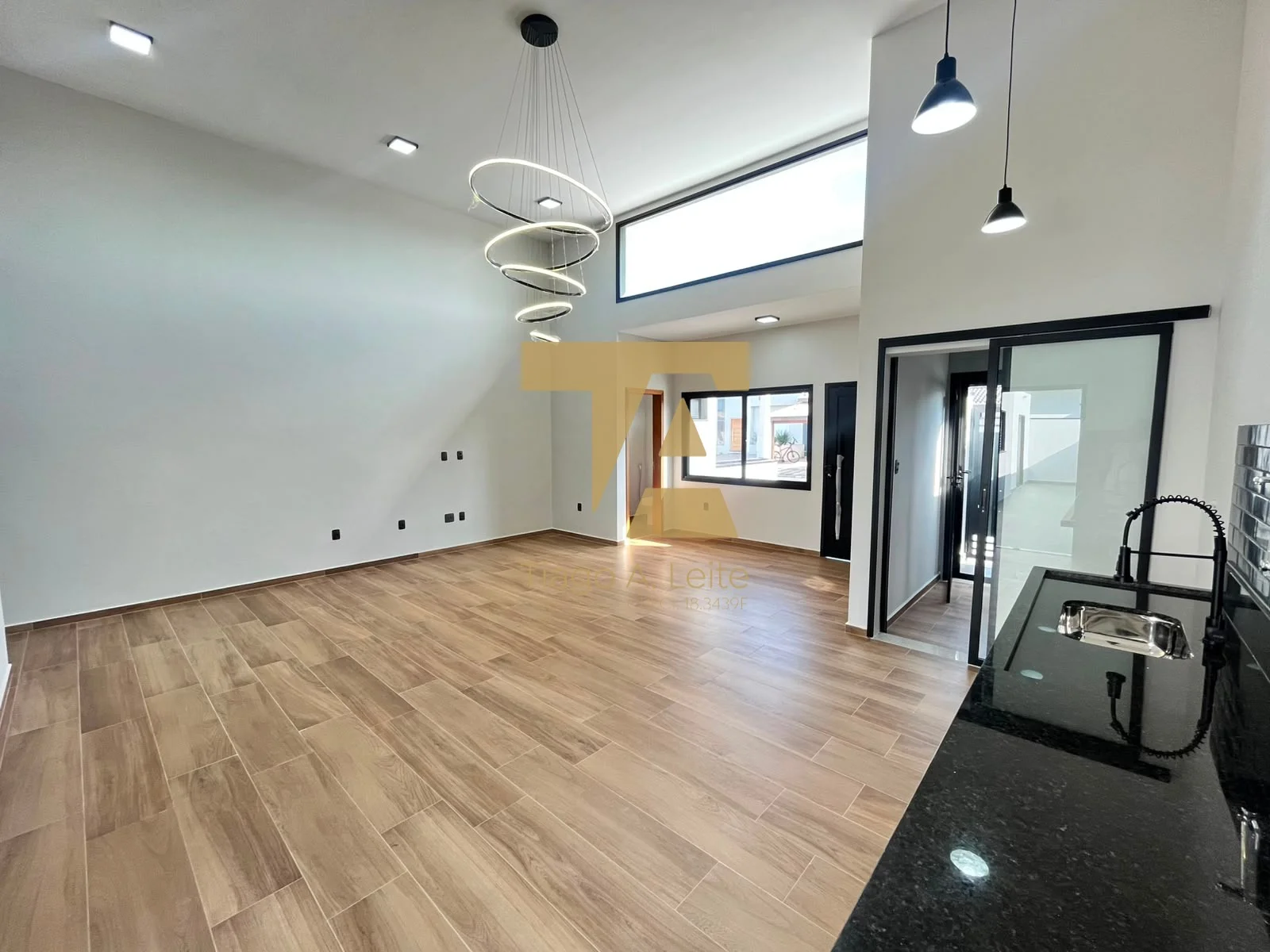 Casa nova térrea no Condomínio Laguna, Pindamonhangaba. São 150m² de área construída, 3 dorms (1 suíte) e área gourmet
