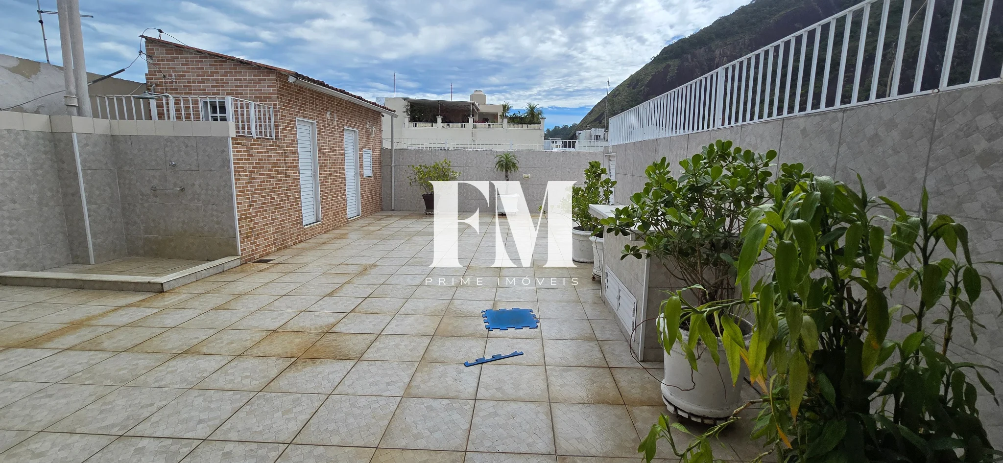 OPORTUNIDADE! Apartamento espetacular, todo  modernizado à venda na Rua Figueiredo Magalhães, Copacabana. - foto 47