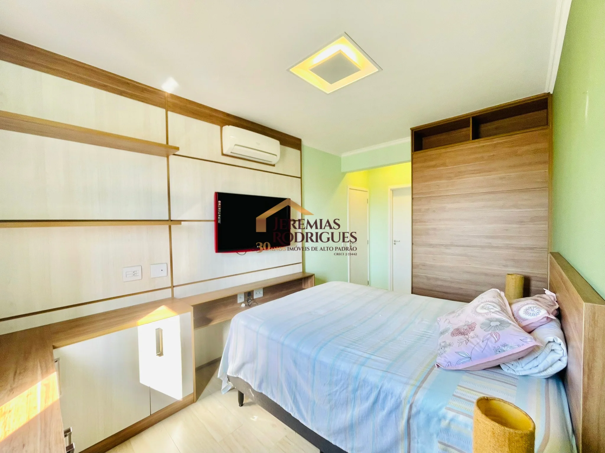 Apartamento para locação e venda Porteira fechada no Edifício Vert Residence em Taubaté/SP.