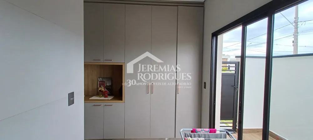 Casa com 3 suítes para venda e locação, com 245 m² no Condomínio Village Splendore em Pindamonhangaba/SP