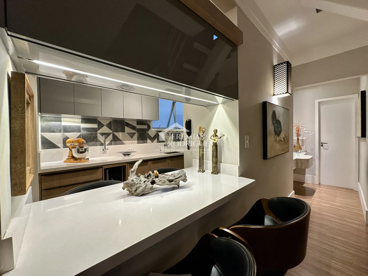 Apartamento com 2 dormitórios, 171 m² - Edifício Solar dos Juritis - Taubaté/SP.