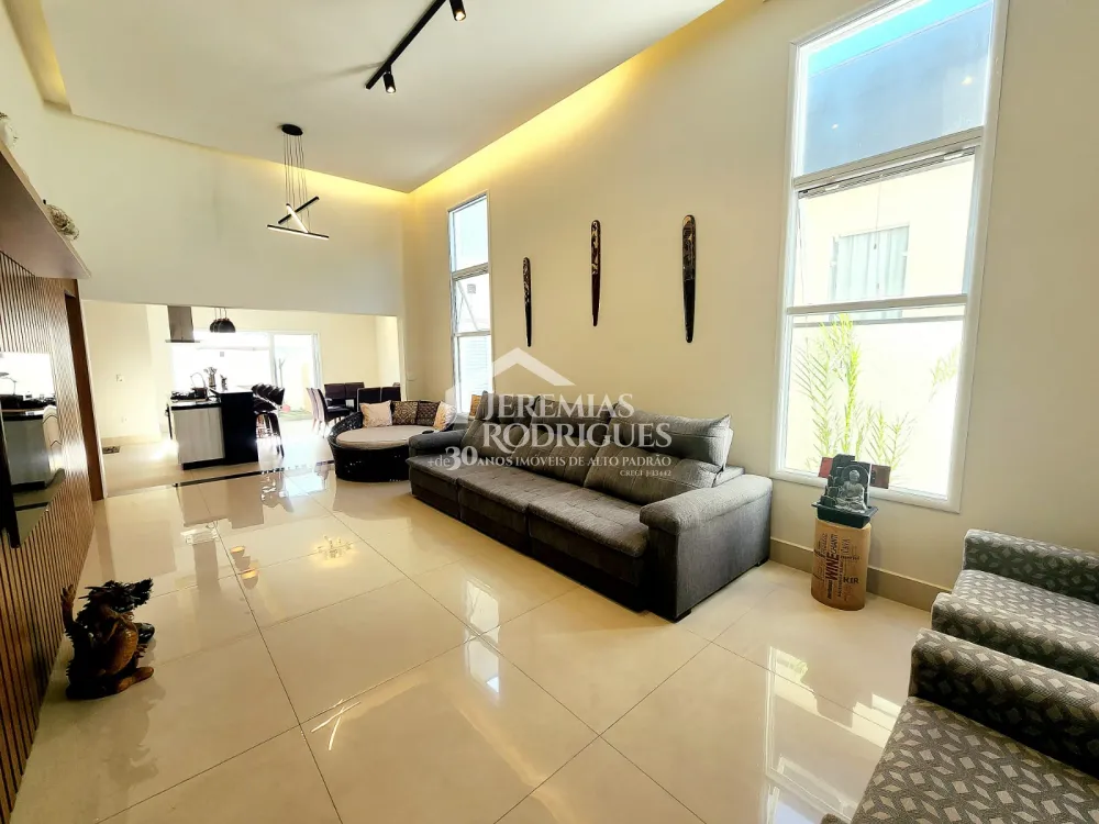 Casa com 3 quartos, 252 m² - Condomínio Ouro Ville - Taubaté/SP