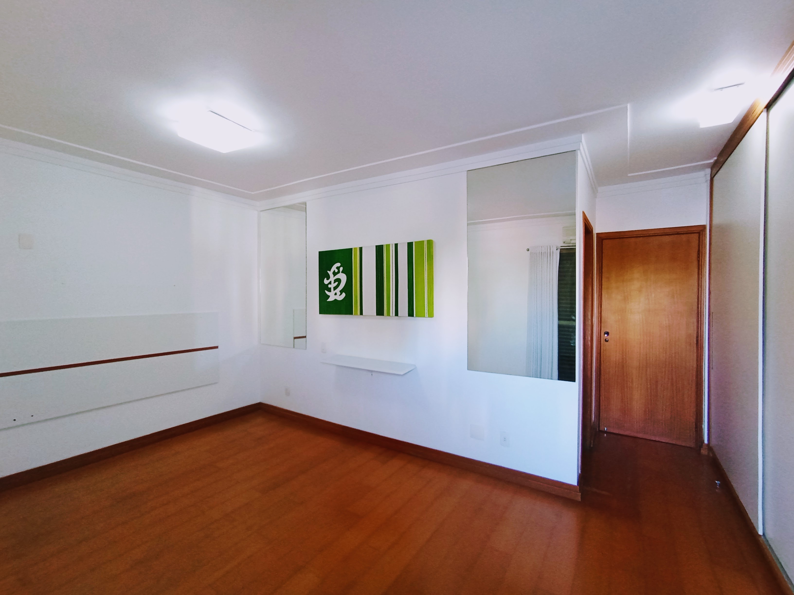 Apartamento à venda com 3 dormitórios, 171 m² no Condomínio Green Tower em Taubaté/SP.