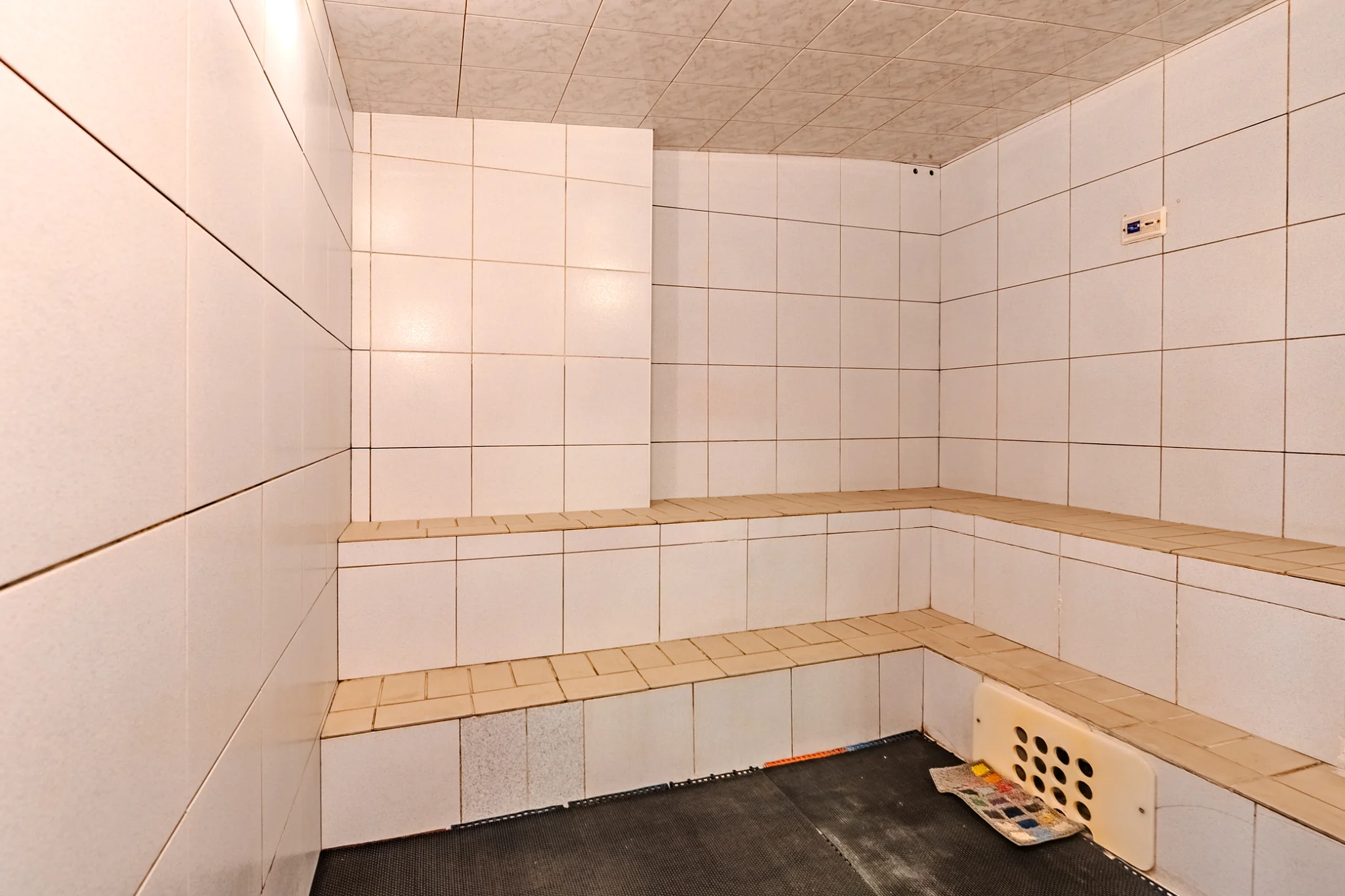 Hotel à venda com 53 apartamentos no Capivari em Campos do Jordão/SP. 