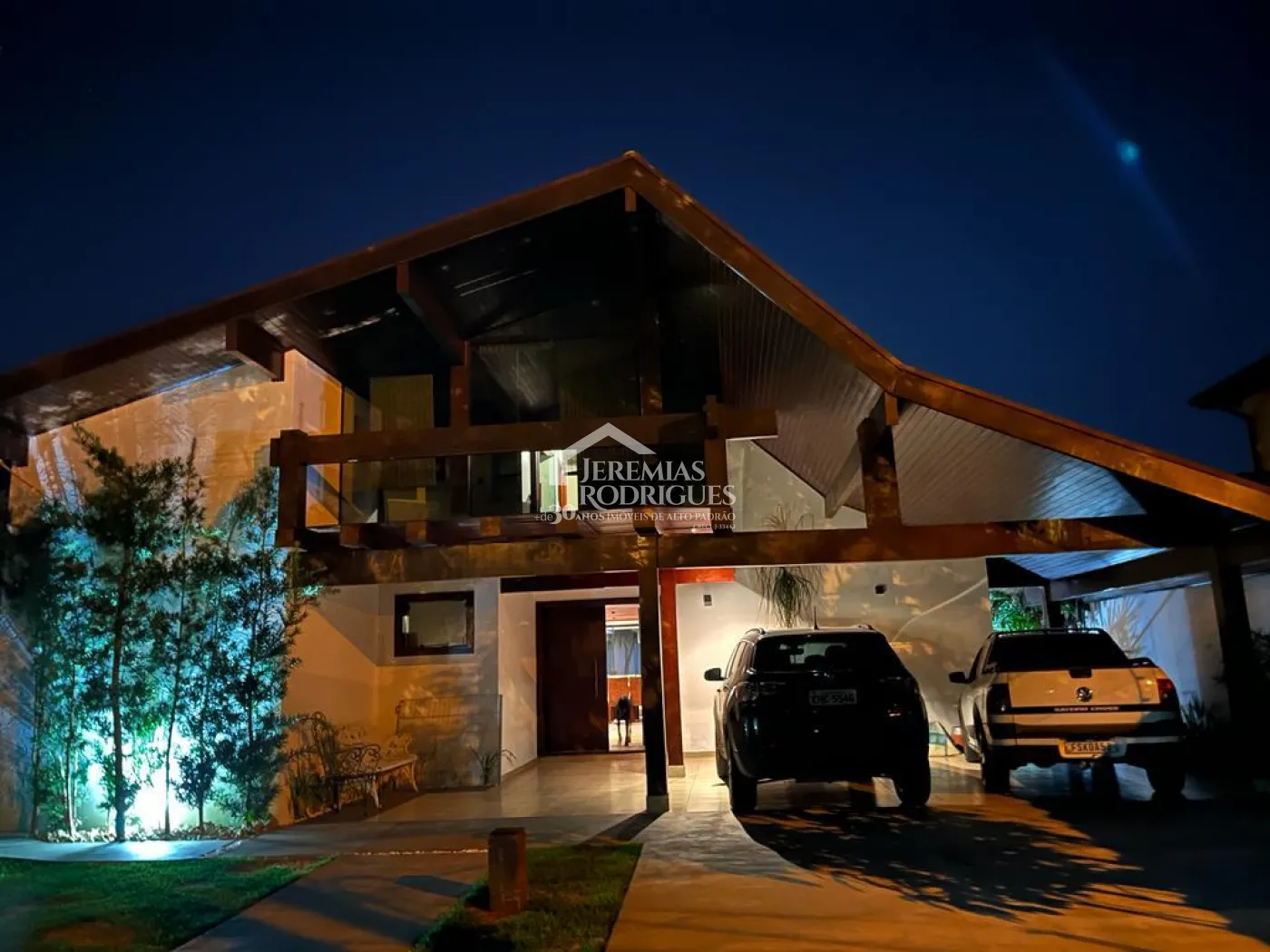 Casa com 3 dormitórios, 480 m² - Jardim Residencial Doutor Lessa - Pindamonhangaba/SP.